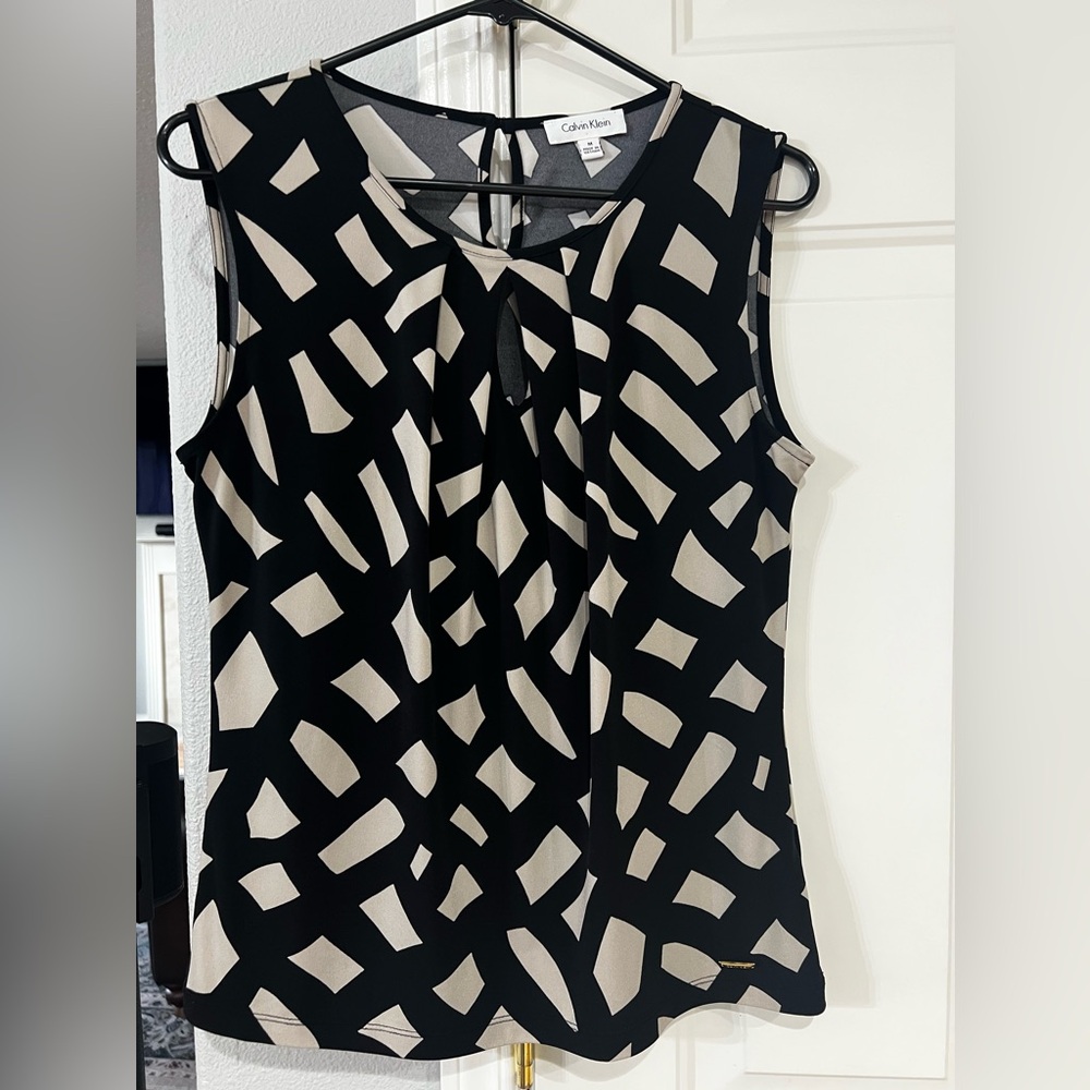 Lot of 10 Women’s tops size medium